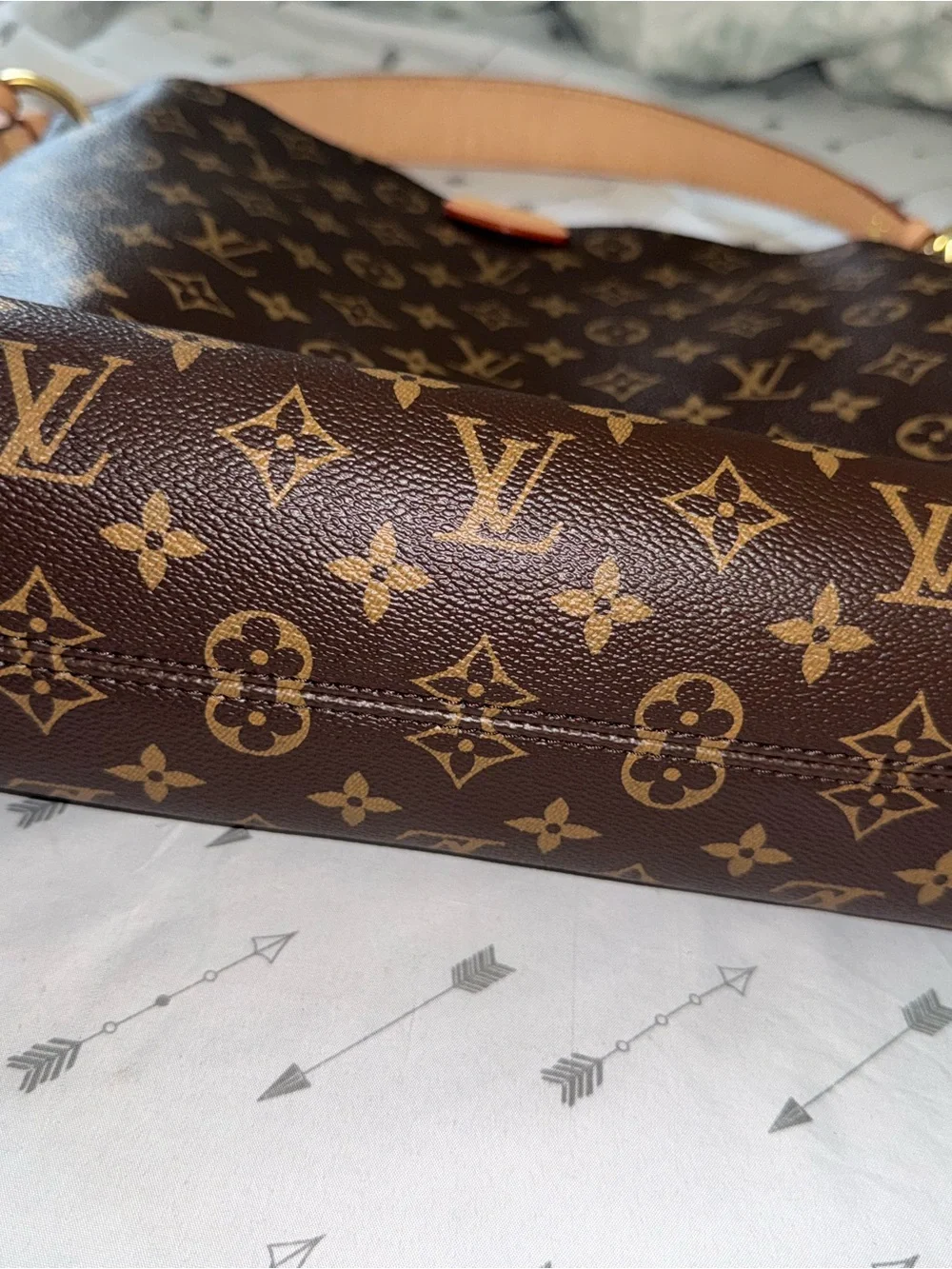 Louis Vuitton Sully PM Monogram Canvas Shoulder Bag - Picture 8 of 9